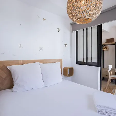 Apartman Chanel - Central, Balcon, Clim, Proche Palais&plages *